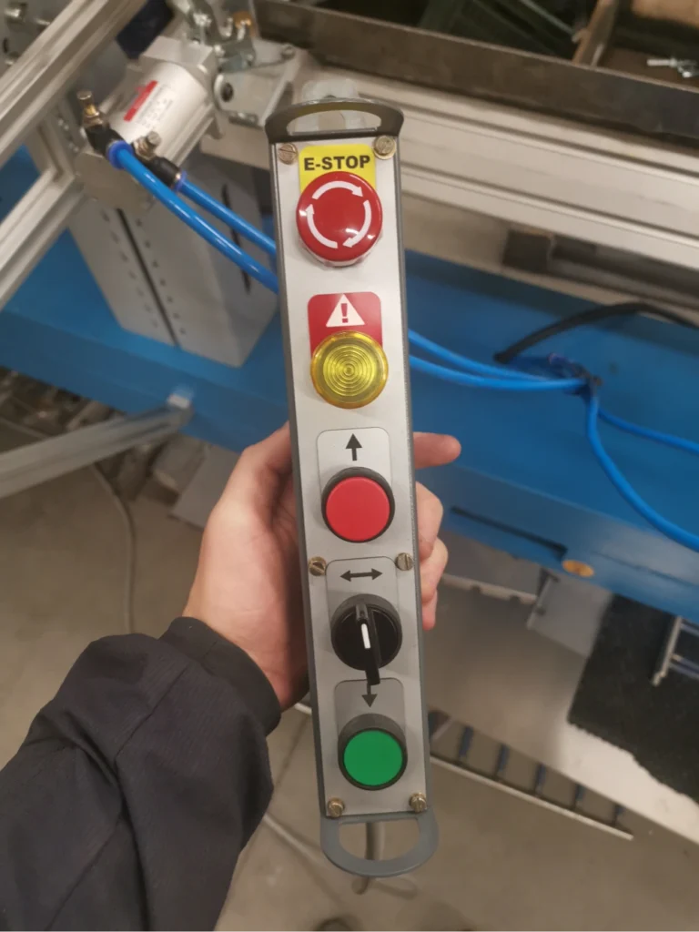 Automatisches Laserschweißgerät